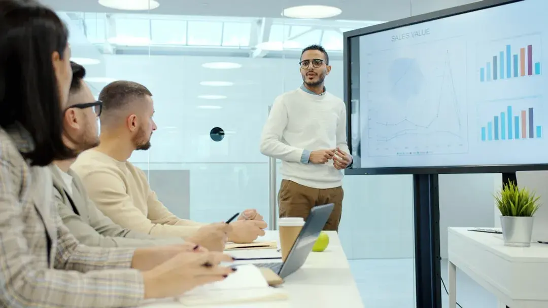 B2C Customer Acquisition: ROI Analysis & Channel Optimization for 2026