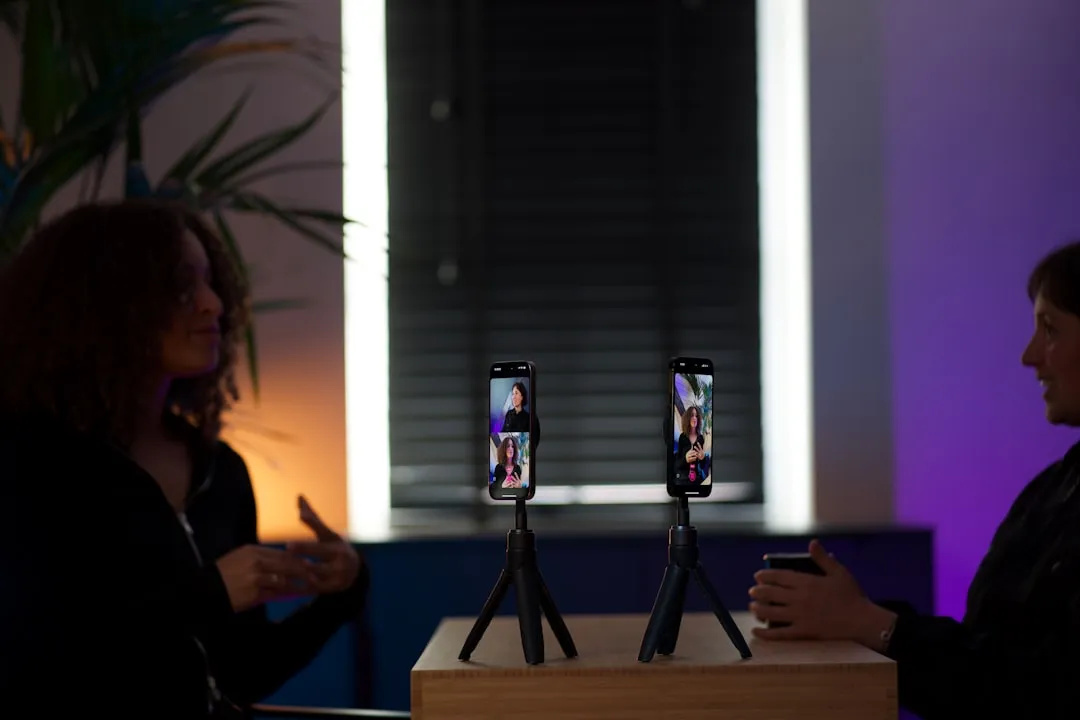 A bar chart from AXZ Lead comparing the average cost per lead for different B2C marketing channels in 2025.